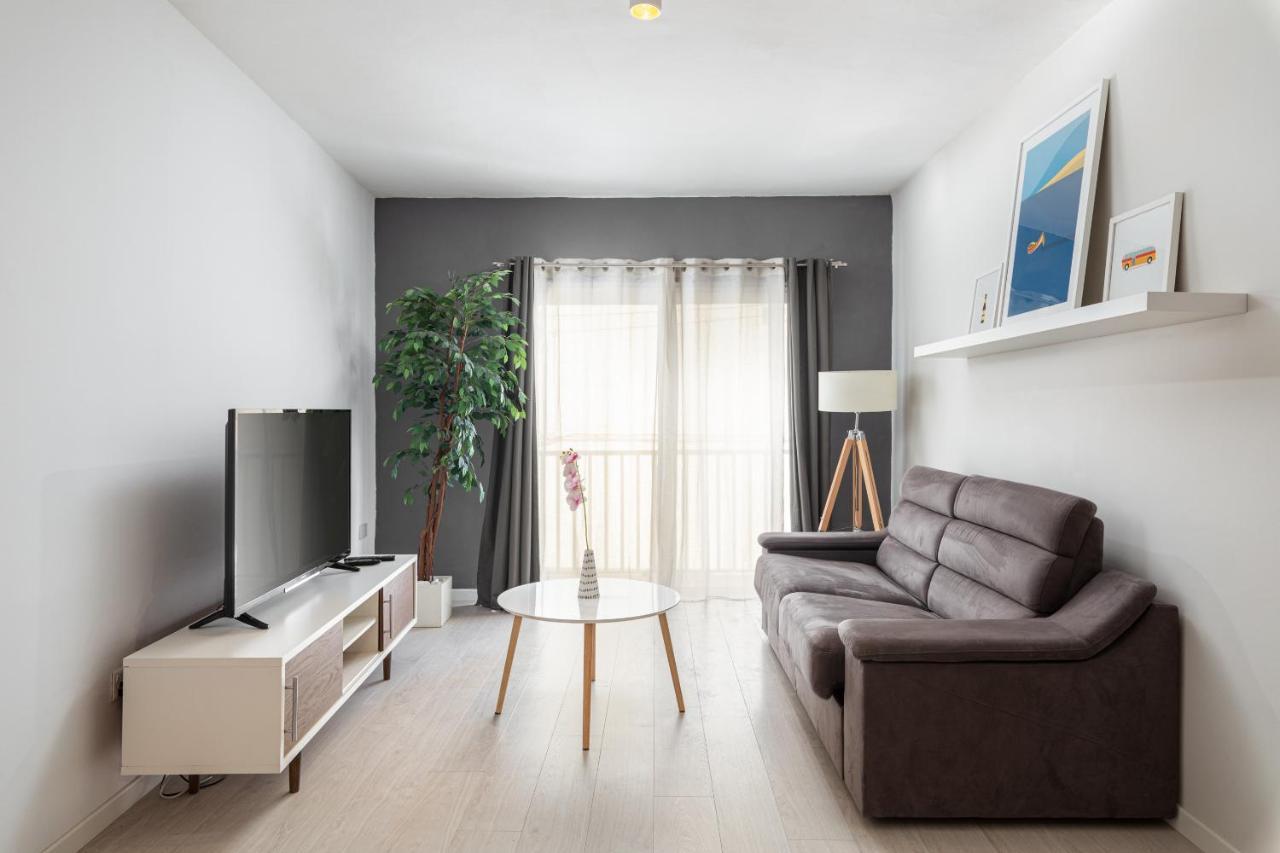 Modern 3 Bedroom & 3 Bathroom Apartment - Near Balluta Bay San Ġiljan Exterior foto