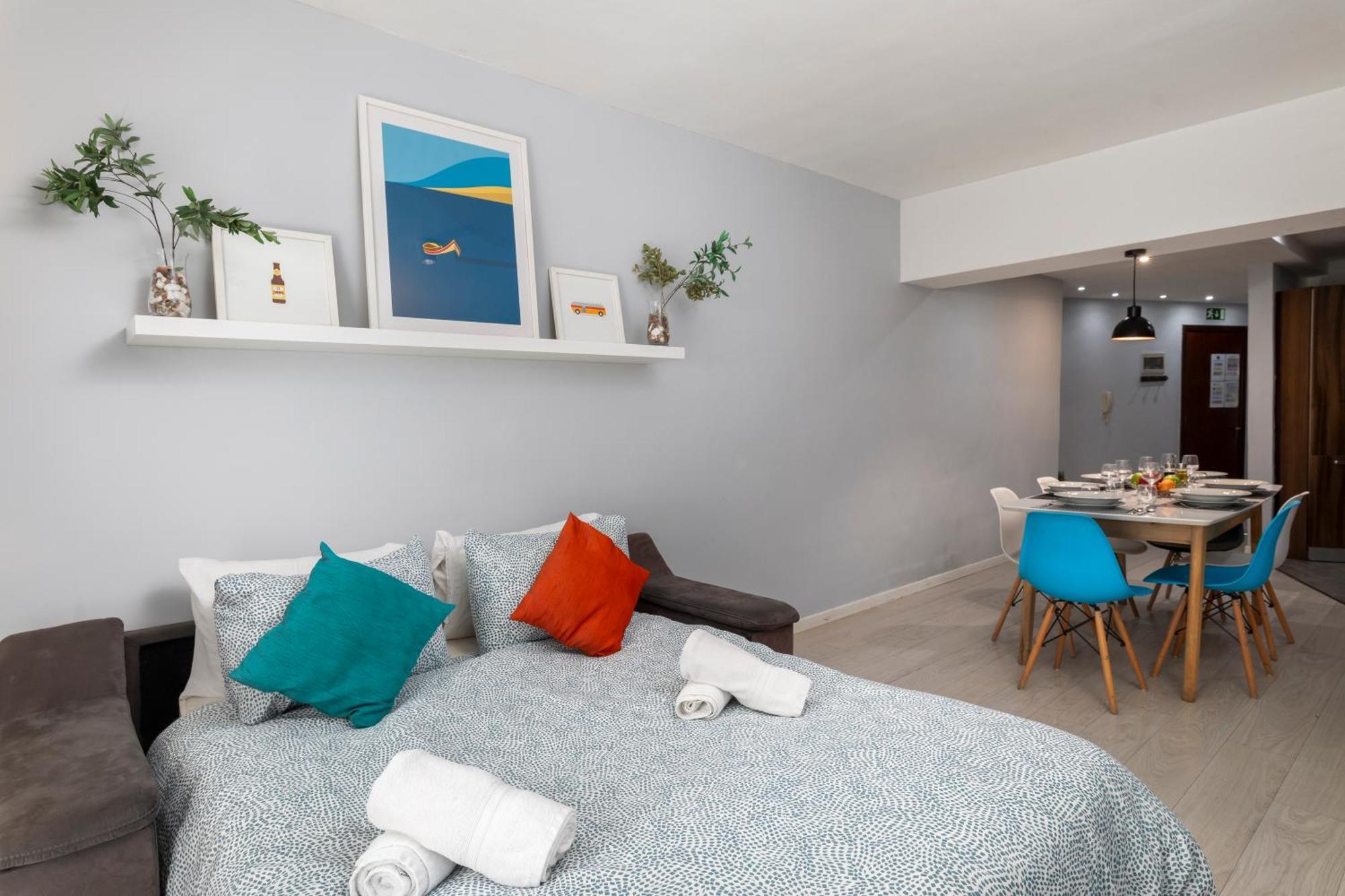 Modern 3 Bedroom & 3 Bathroom Apartment - Near Balluta Bay San Ġiljan Exterior foto